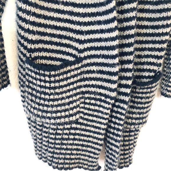 Design History Chunky Knit Cardigan Sweater - Picture 5 of 6